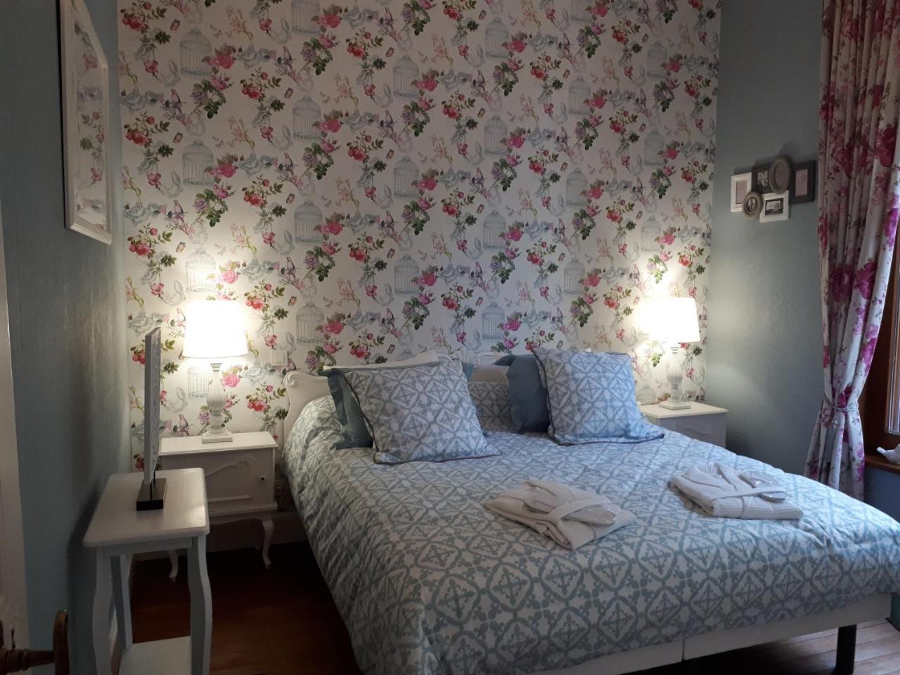 Le Manoir De La Mantille Caudry エクステリア 写真